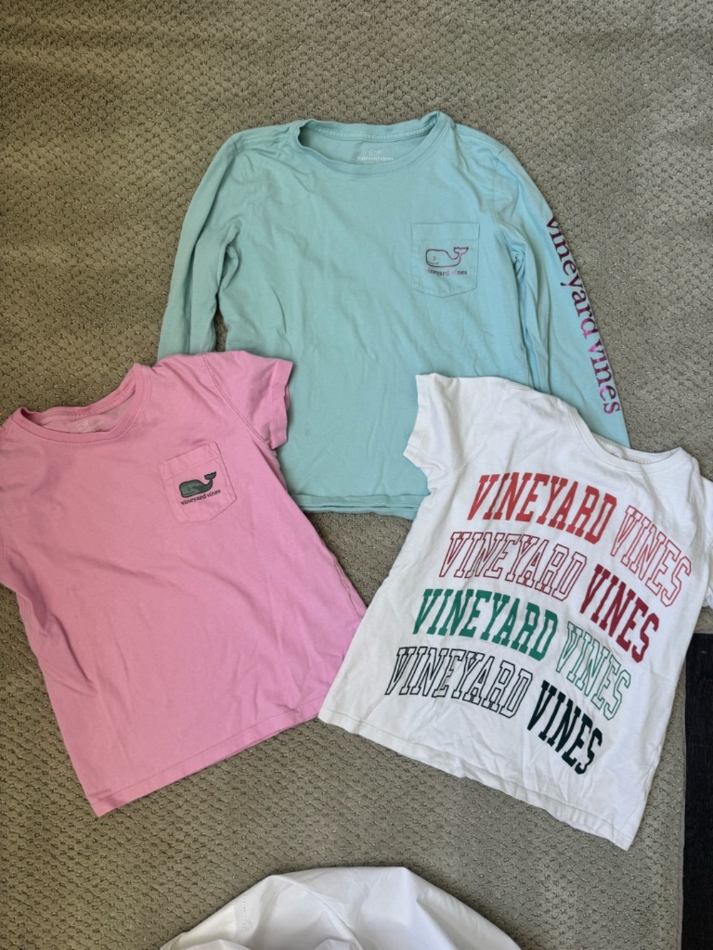 Vineyard Vines Girls Graphic Tee Bundle Size S (8-10) | 3 Whale Logo Shirts